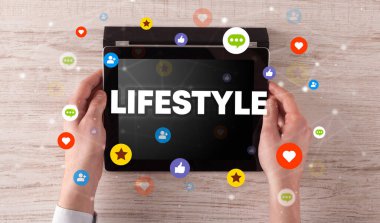 Dokunmatik ekran, sosyal medya konseptine yakın çekim