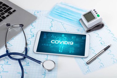 Tablet bilgisayar ve doktor araçları