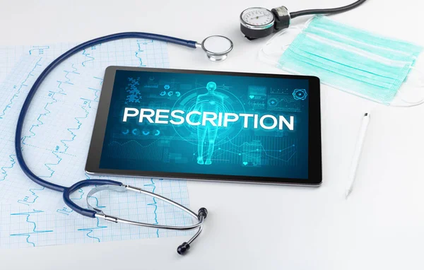 Tabletta pc és orvostechnikai eszközök — Stock Fotó