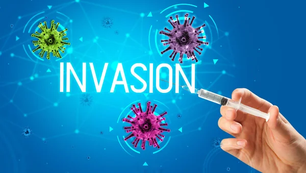 Spritze, medizinische Injektion in der Hand, Coronavirus-Impfkonzept — Stockfoto
