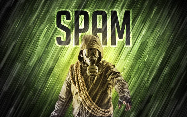 Geheimnisvoller Mann mit SPAM-Aufschrift, Online-Sicherheitskonzept — Stockbild Geheimnisvoller Mann mit Sicherheitskonzept — Stockfoto