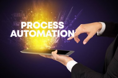 Yazılı dokunmatik ekranın yakın plan görüntüsü