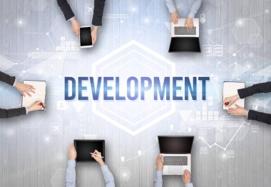 Ofiste Çalışan Meşgul İnsanlar Grubu, teknoloji konsepti