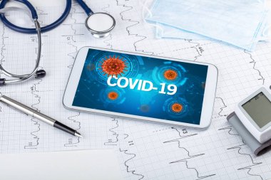Yazılı bir tablet pc 'nin yakın görüntüsü