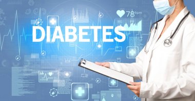 Genç doktor notlar yazıyor.