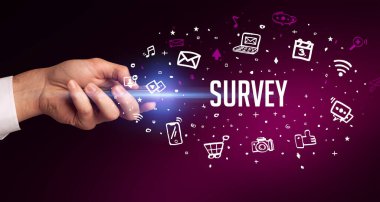 El ele tutuşan kablosuz çevre