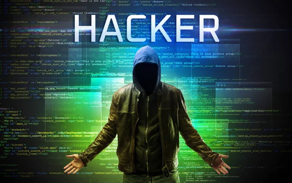 Gezichtloze hacker op code achtergrond — Stockfoto