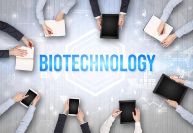 Ofiste Çalışan Meşgul İnsanlar Grubu, teknoloji konsepti