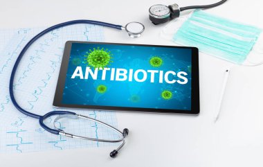 Yazılı bir tablet pc 'nin yakın görüntüsü