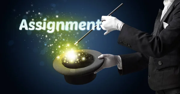 Illusionist is showing magic trick — Stock Photo, Image