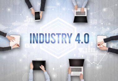 Ofiste Çalışan Meşgul İnsanlar Grubu, teknoloji konsepti