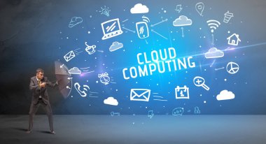 Şemsiyeyle savunma yapan iş adamı, modern teknoloji konsepti