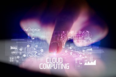 Web teknolojisi simgeleriyle tablete dokunmak