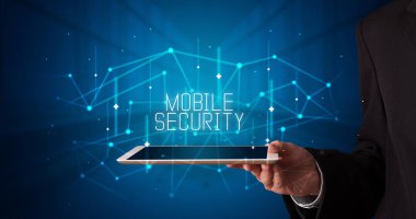 Tablet tutan kişi, güvenlik kavramı