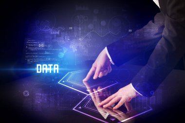 Dijital tabloya elle dokun