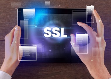 El tutuş tabletinin yakın plan görüntüsü