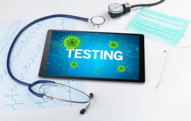 Yazılı bir tablet pc 'nin yakın görüntüsü