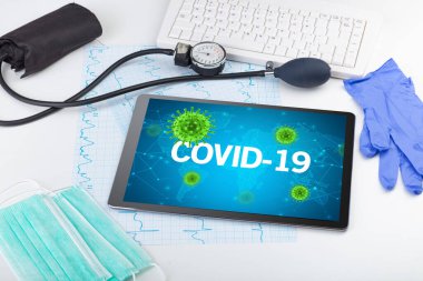 Yazılı bir tablet pc 'nin yakın görüntüsü