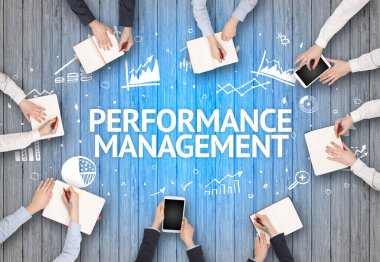 Ofiste Çalışan Meşgul İnsanlar Grubu