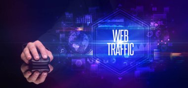 El ele tutuşan kablosuz çevre, siber güvenlik kavramı