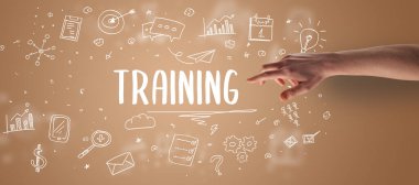 İşletme yazıtlarına işaret eden kırpılmış elin yakın çekimi