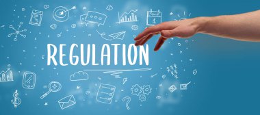 İşletme yazıtlarına işaret eden kırpılmış elin yakın çekimi