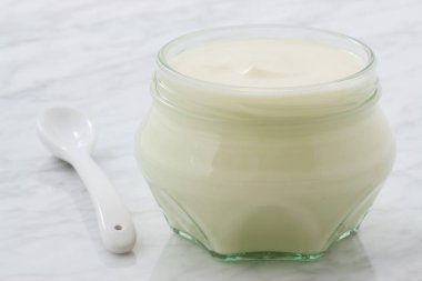 muhteşem Yunan yoğurt carrara mermer tezgah üzerinde tarz