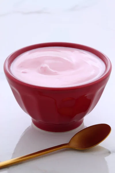 Řemeslník Pomalé Žaludek Řecký Jahodový Jogurt Spoustou Ovoce Bílkovin Ideální — Stock fotografie