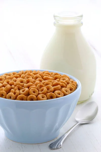 Delicious Nutritious Lightly Toasted Breakfast Honey Nuts Cereal Loops Vintage — Stock Photo, Image