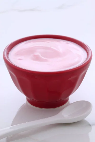 Yogur Fresa Griego Batido Lentamente Artesanal Con Mucha Fruta Proteína —  Fotos de Stock