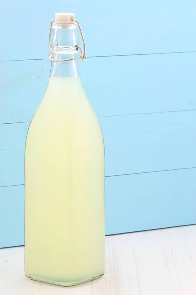 Deliciosa Nutritiva Limonada Orgánica Botella Vintage Vidrio —  Fotos de Stock