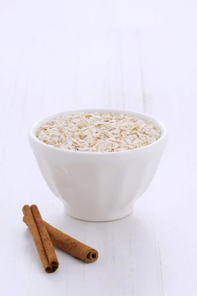 Delicious Nutritious Healthy Fresh Oats Vintage White Wood Setting — Stock Photo, Image