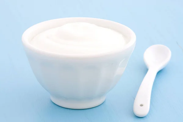 Läckra Näringsrika Och Hälsosamma Färska Vanlig Grekisk Yoghurt Antika Trä — Stockfoto