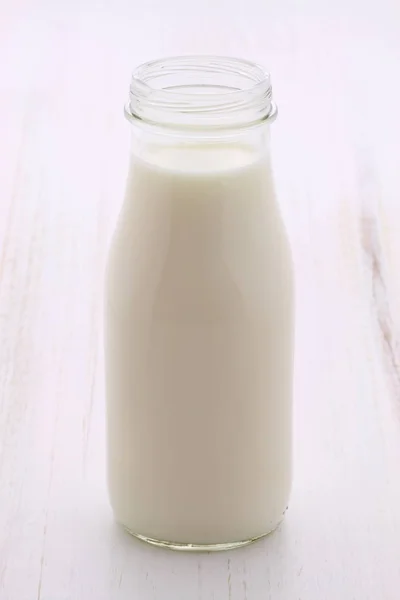 Heerlijke Verse Melk Een Van Belangrijkste Bronnen Van Voeding — Stockfoto