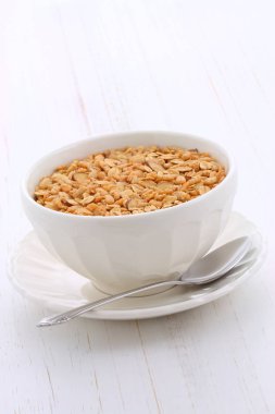 lezzetli ve besleyici kahvaltı müsli veya granola tahıl hafif kızarmış.