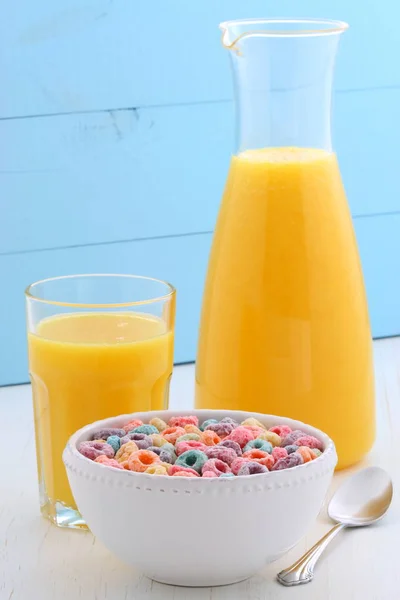 Delicious Nutritious Cereal Loops Healthy Organic Orange Juice — Stock Photo, Image