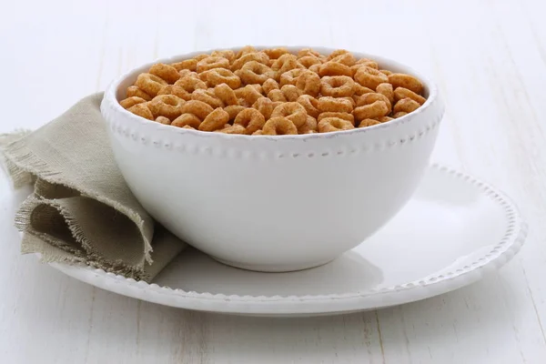 Healthy Delicious Whole Wheat Cereal Loops — Stock Photo, Image