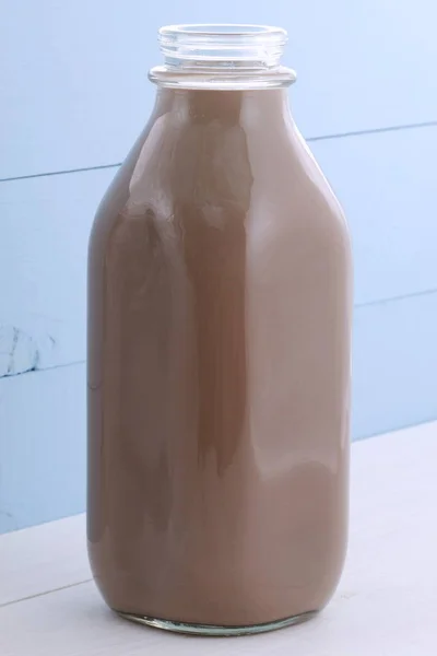 Νόστιμο Φρέσκο Γάλα Σοκολάτας Ρετρό Στυλ — Φωτογραφία Αρχείου