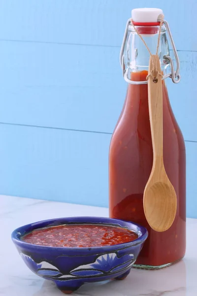 Artisan Mexican Red Hot Sauce Retro Vintage Carrara Marble Antique — Stock Photo, Image