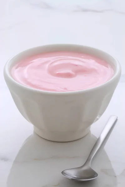 Delicioso Iogurte Estilo Creme Francês Com Toda Fruta Misturada Interior — Fotografia de Stock
