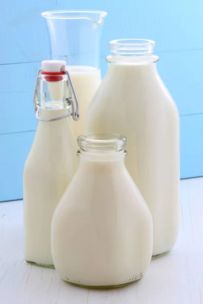 Läckra Färsk Mjölk Primära Källorna Näring — Stockfoto
