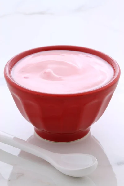 Delicioso Yogur Francés Estilo Natillas Con Toda Fruta Mezclada Interior — Foto de Stock