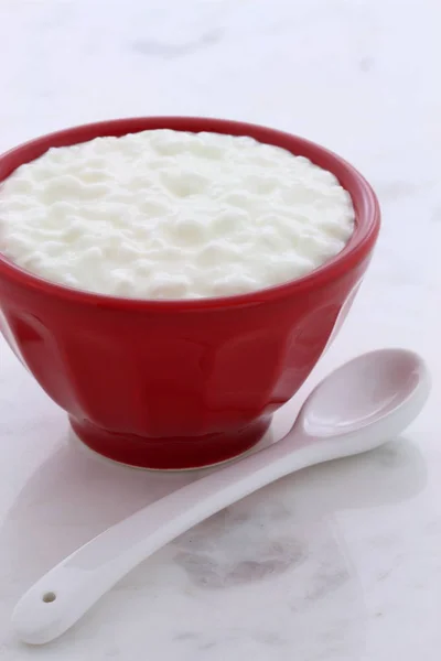 Delicious Nutritious Healthy Fresh Cottage Cheese Vintage Carrara Marble Setting — Stock Photo, Image