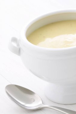 pürüzsüz, yumuşak ve biraz terbiyeli Mısır bisküvi, enfes kremalı çorba kalın çorba new england deniz tarağı çorbası için benzer bir türüdür