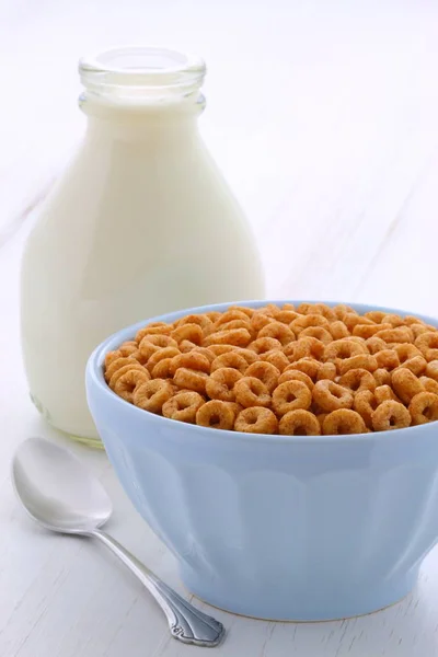Delicioso Nutritivo Desayuno Ligeramente Tostado Nueces Miel Bucles Cereales Estilo —  Fotos de Stock