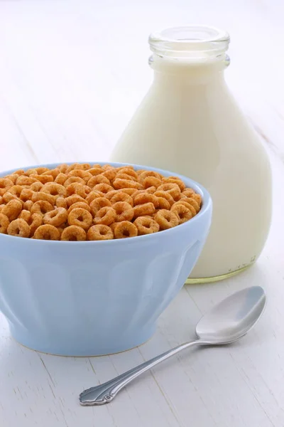 Delicious Nutritious Lightly Toasted Breakfast Honey Nuts Cereal Loops Vintage — Stock Photo, Image