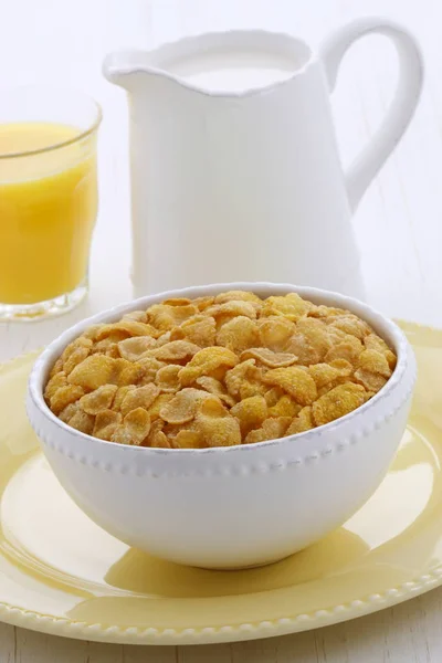 Leckere Und Gesunde Cornflakes Mit Frischer Bio Milch — Stockfoto