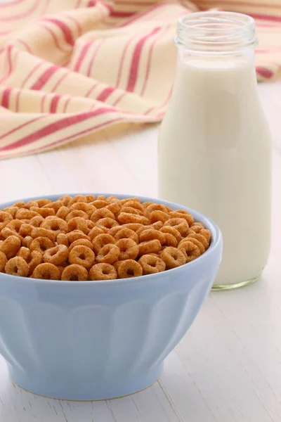 Delicious Nutritious Lightly Toasted Breakfast Honey Nuts Cereal Loops Vintage — Stock Photo, Image