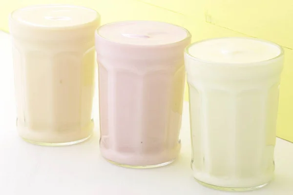 Iogurte Cremoso Fresco Saudável Delicioso Estilo Vintage Lanche Perfeito Sobremesa — Fotografia de Stock