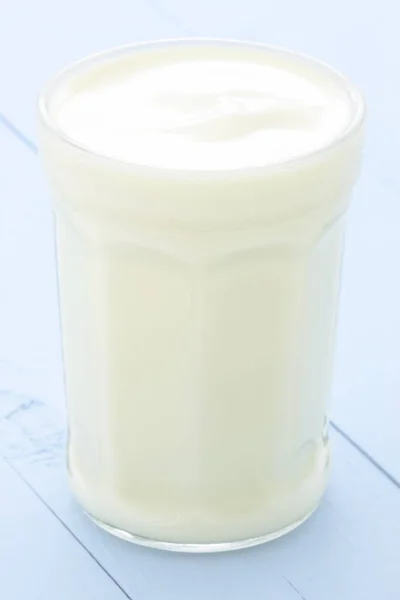 Iogurte Cremoso Fresco Delicioso Lanche Suave Saudável Perfeito Qualquer Momento — Fotografia de Stock